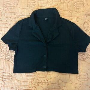 SHEIN Black Collared Button Crop Top
